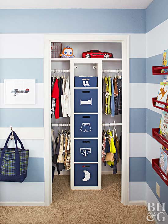 organized childrens closet